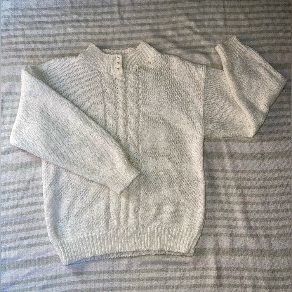 Women's vintage off white Sterling 100% acrylic sweater size M